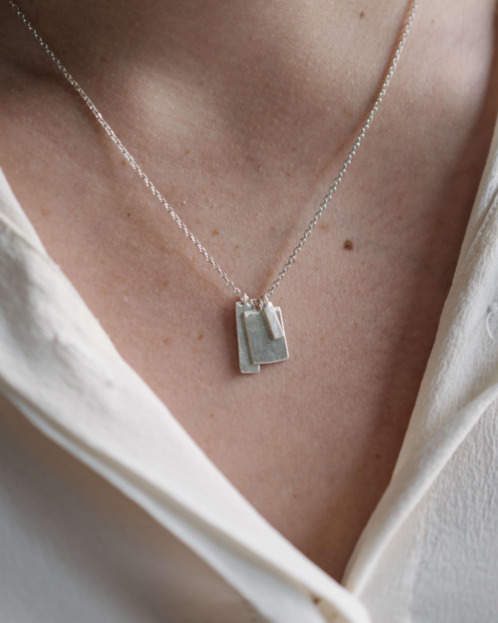 Minimal-Silver-Necklace-Triple-Chime-Chloe-Solomon