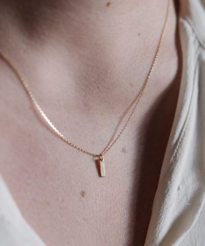 Minimalist-Gold-Bar-Necklace-Single-Mini-Chime-Chloe-Solomon